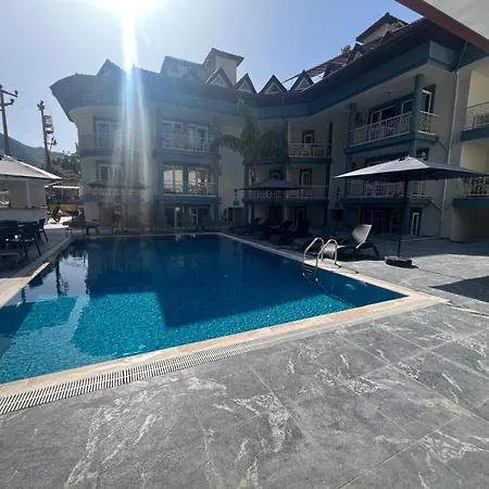 Apart Otel Ege