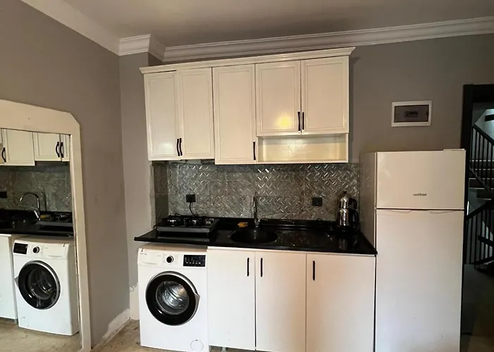 Hotel apartamentowy Ege *