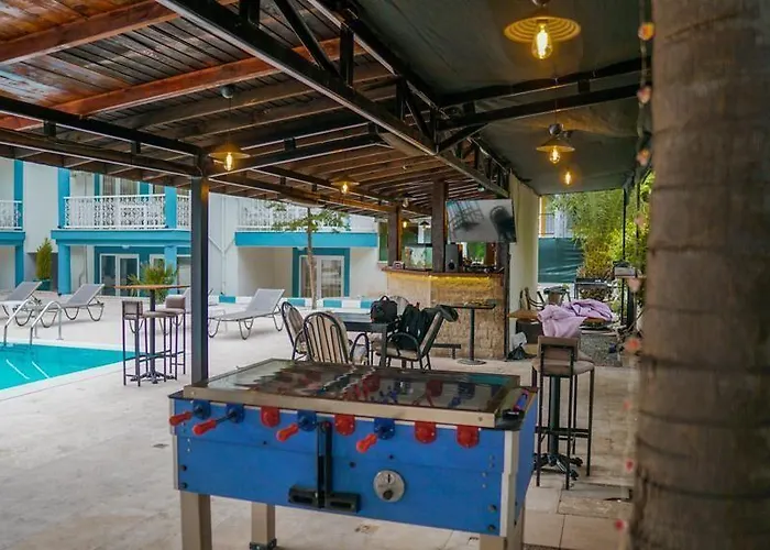 Hotel apartamentowy Ege *