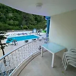 Ege 아파트호텔